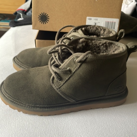 Brand new Ugg desert boots SOLD - Picture 2 of 11